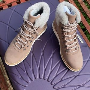 NEW-Cole Haan Women's Zerogrand Explore Hiker Waterproof Hiking Boot